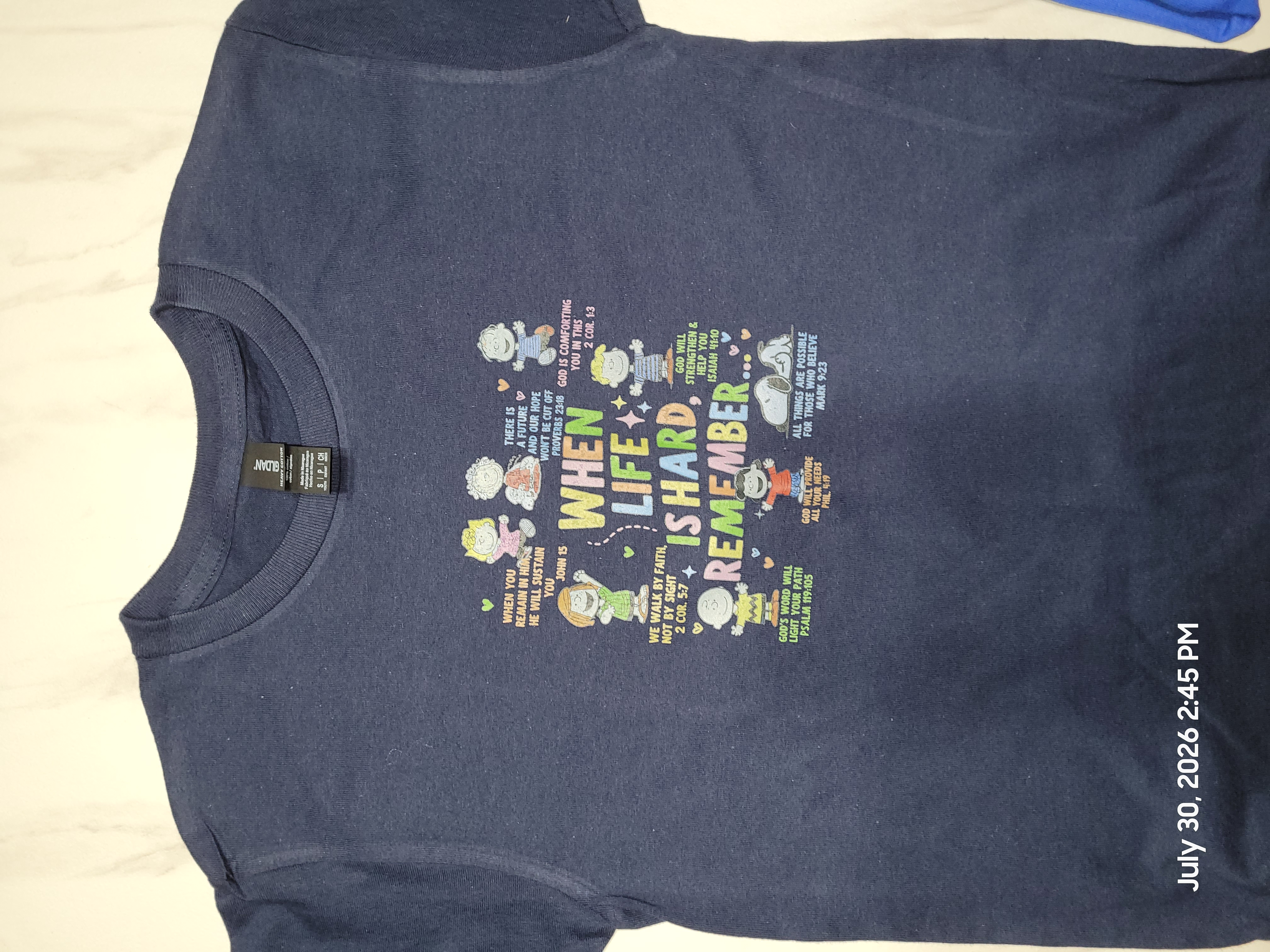 Navy adult T-shirt with an inspirational Peanuts design